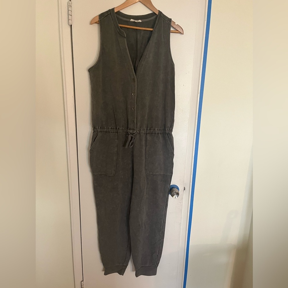 Splendid Khaki Sleeveless Jumpsuit